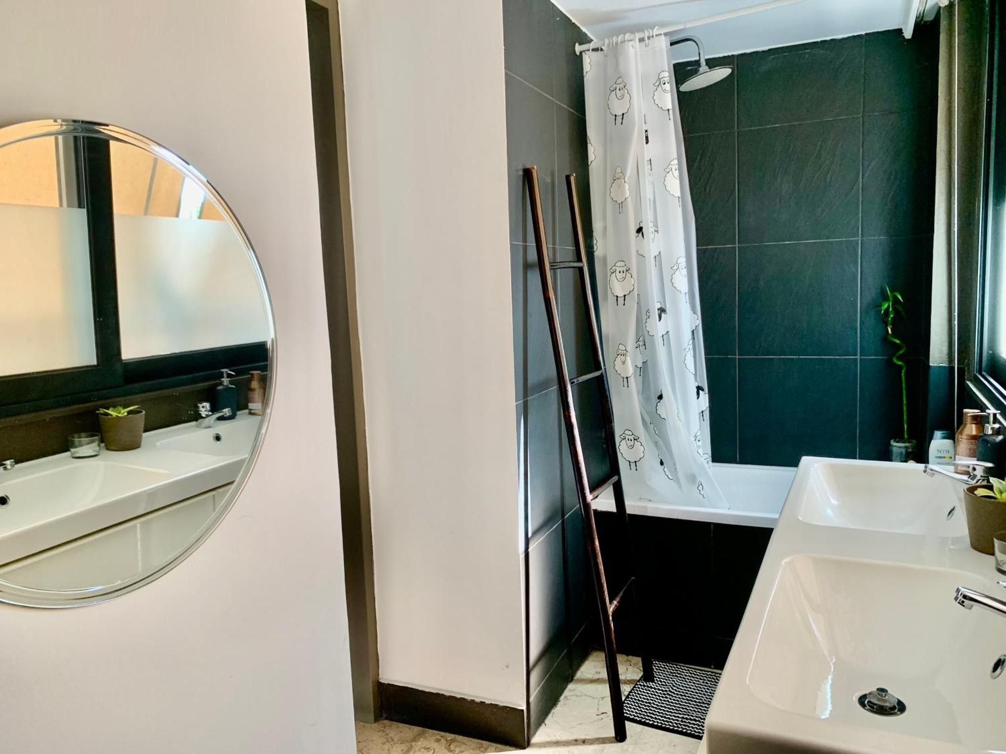 Bright Studio 4 A Short Stay Near Oaka - Iaso - Ygeia - Mitera Hospitals Athens Exterior photo