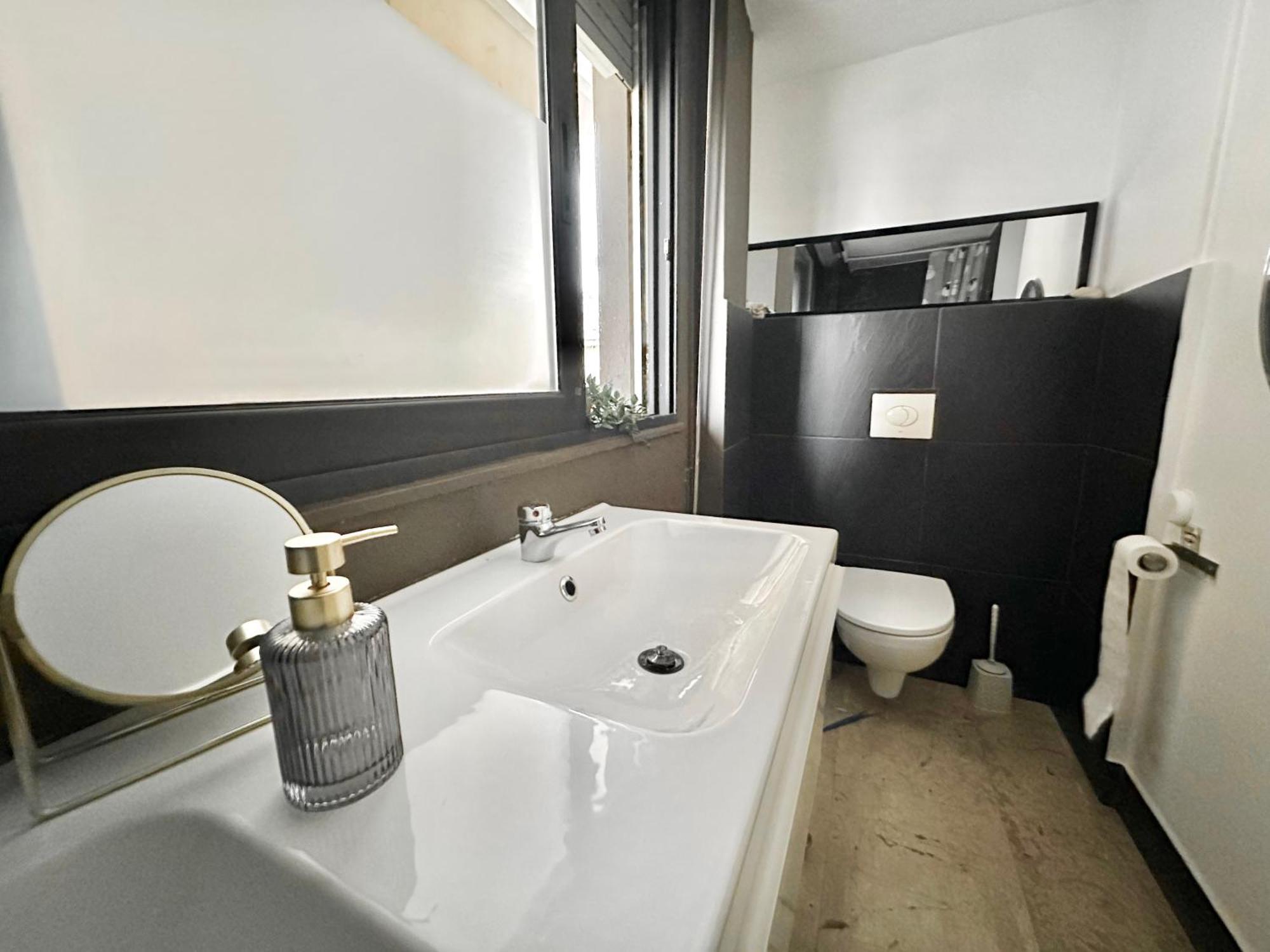 Bright Studio 4 A Short Stay Near Oaka - Iaso - Ygeia - Mitera Hospitals Athens Exterior photo